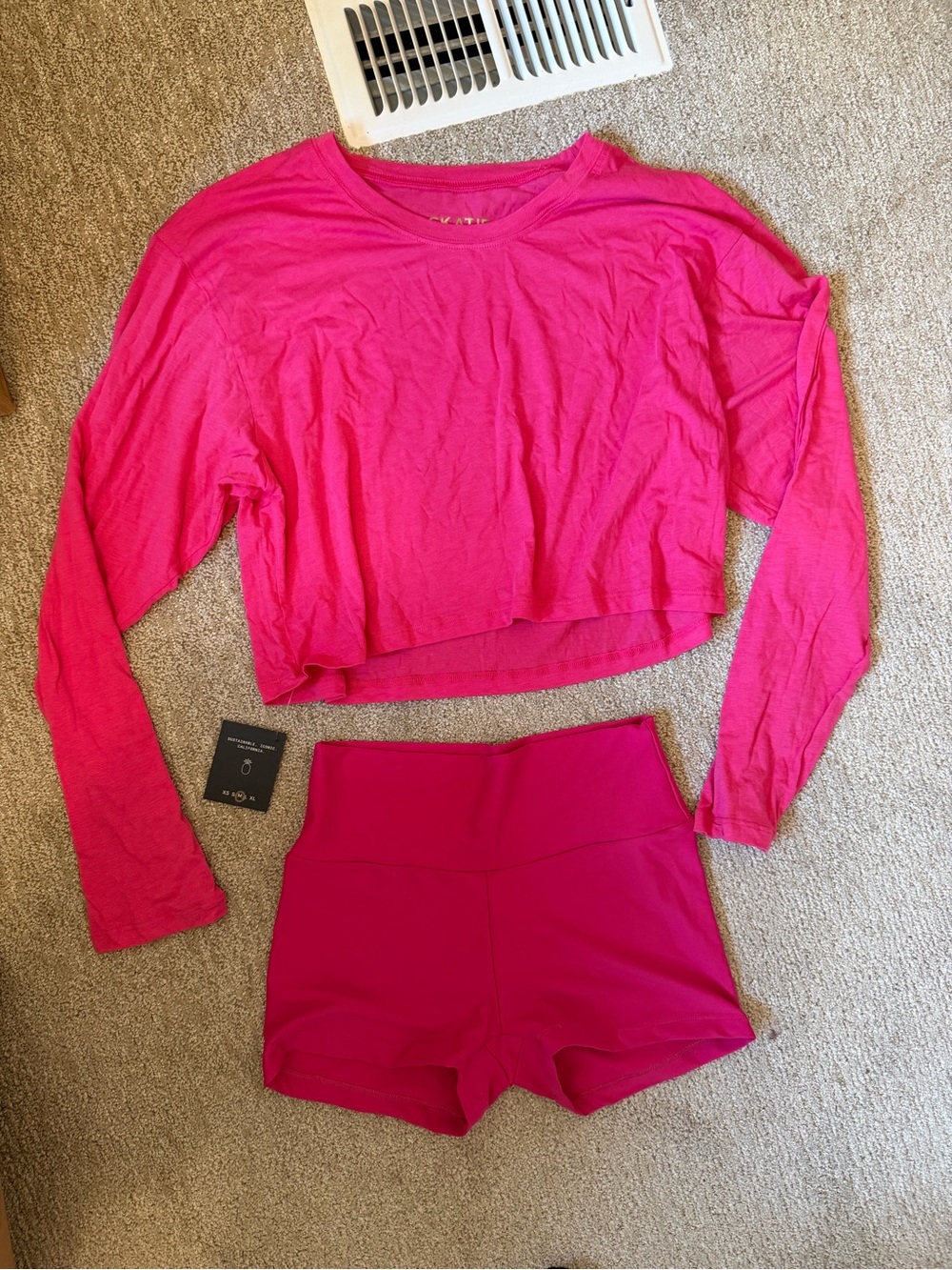 Skatie hot pink set
